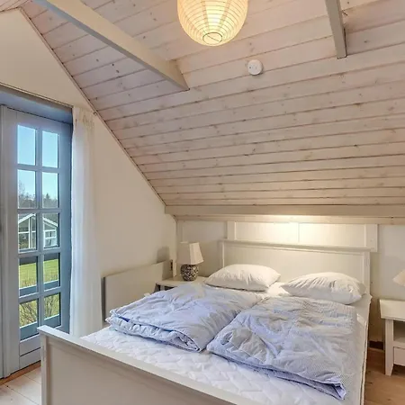 Holiday home 3 Bedroom Gorgeous In Hojslev