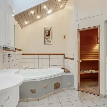 3 Bedroom Gorgeous In בית נופש